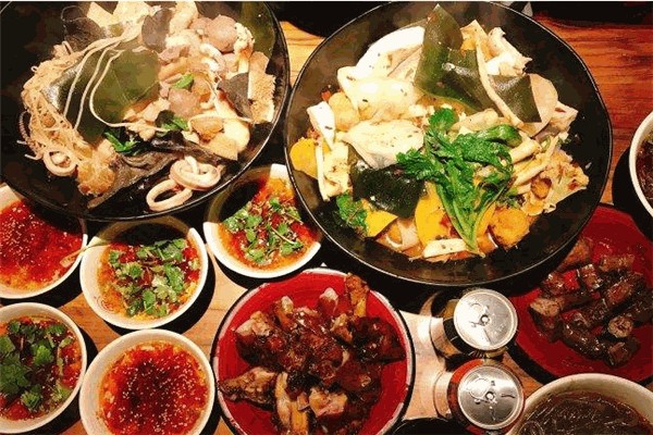 鸿鼎麻辣烫