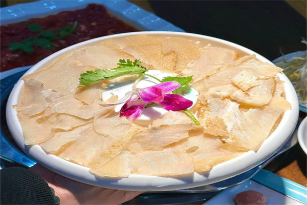 红花嘴豆花牛肉火锅
