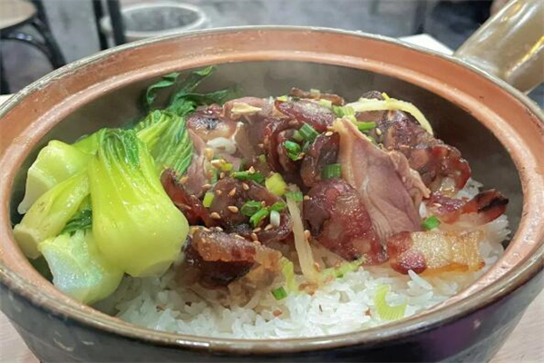壹家煲仔饭