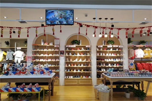 米可童装店