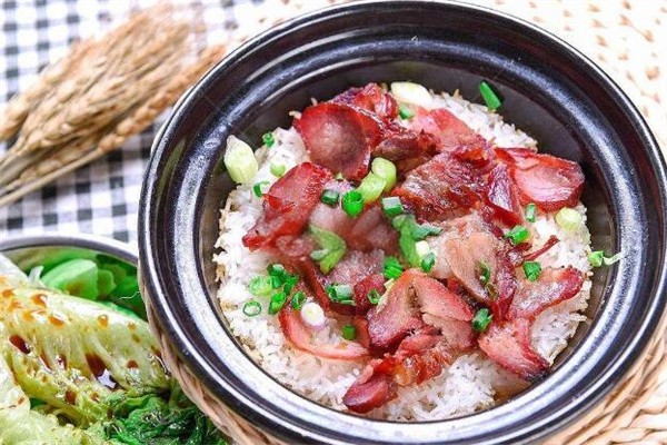 壹家煲仔饭