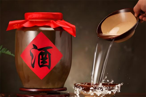 诗城白酒