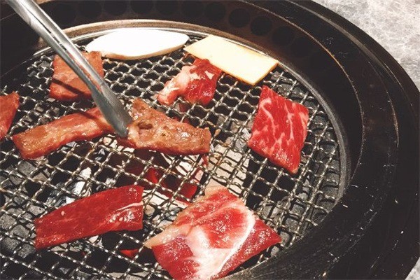 胖猪猪烤肉招商加盟