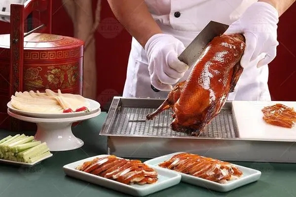 酥不腻烤鸭加盟