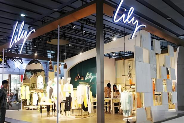 lily品牌女装