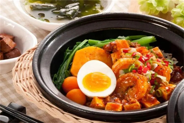 小聚煲仔饭加盟