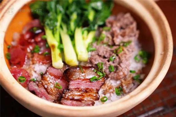 傲椒煲仔饭招商加盟