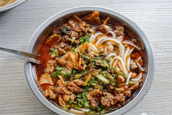 三鲜堂辣鸡粉