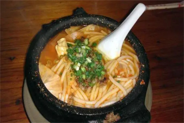 三鲜堂辣鸡粉