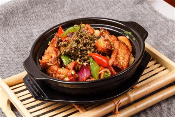 味满鲜黄焖鸡米饭