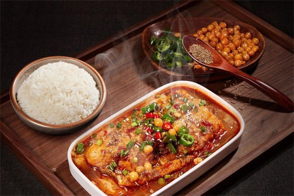 鱼跃烤鱼饭