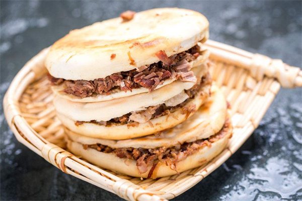 郑记腊汁肉夹馍