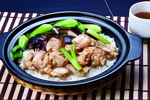 香满居煲仔饭店