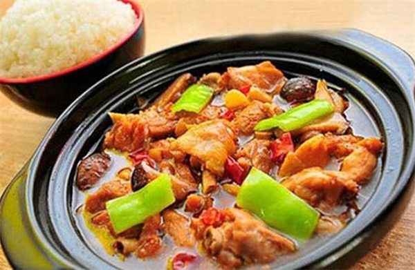 安沁轩黄焖鸡米饭