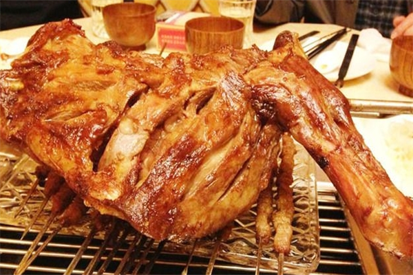 大汉碳烤羊腿
