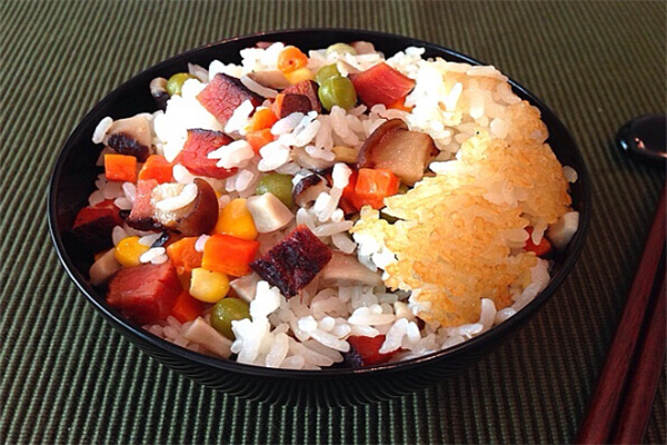 夏尔煲仔饭