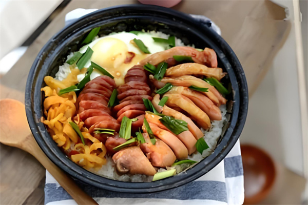 夏尔煲仔饭