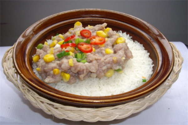 夏尔煲仔饭