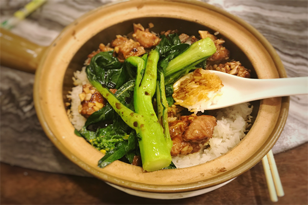 天记煲仔饭