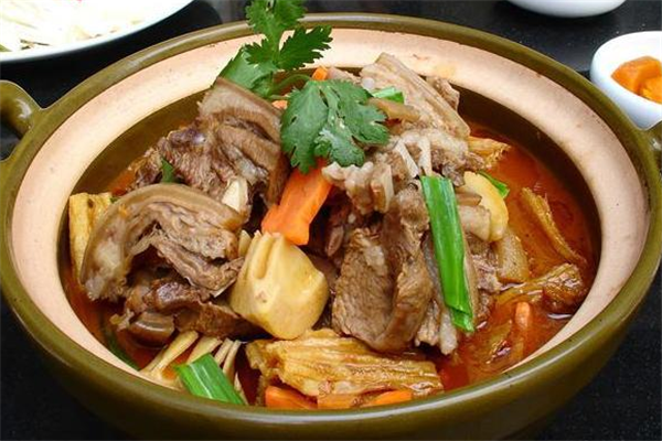 深记焖狗肉火锅