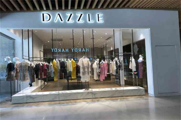 dazzle地素