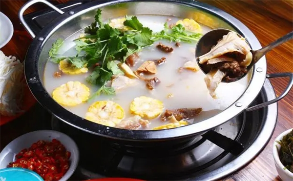 肥家牛庄砂锅牛杂煲