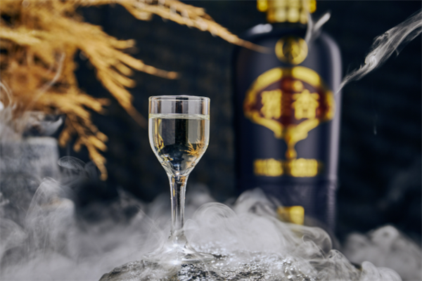 红贵宾白酒