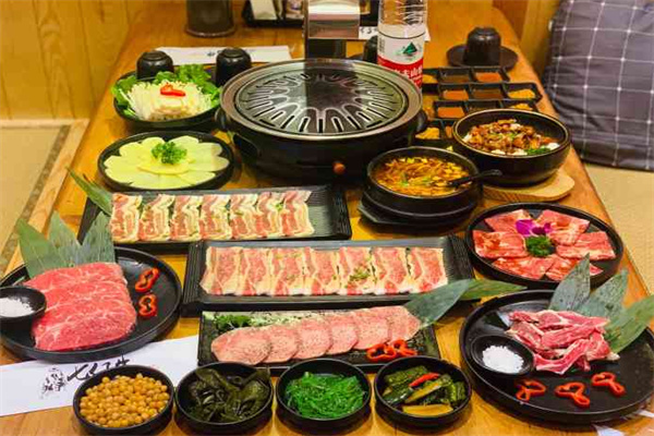 七仔牛黑牛烤肉料理