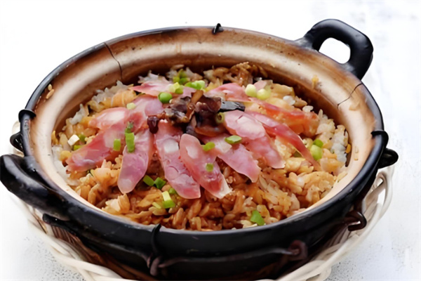 桃子煲仔饭加盟