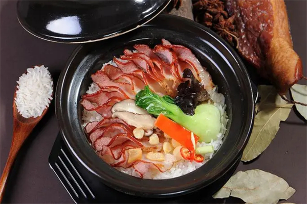 味美煲仔饭