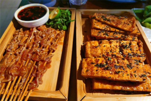 缘味火锅烤吧