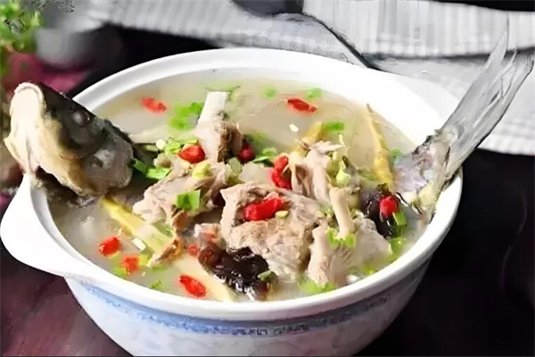 鱼咬羊火锅超市