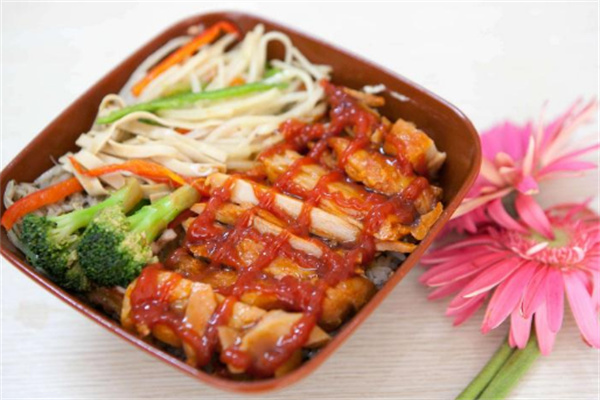 比尔麦脆皮鸡拌饭