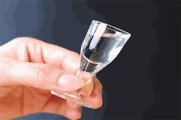 江香品悦白酒