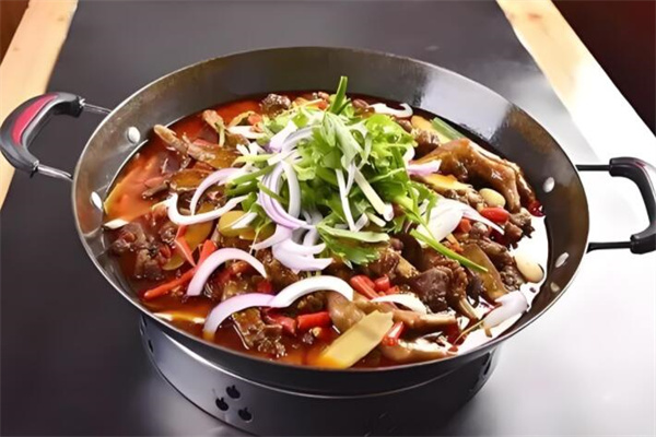 丹霞醉鹅王火锅城