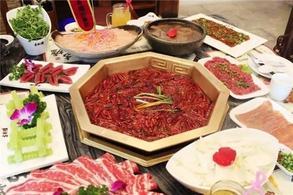 潮腩座火锅加盟