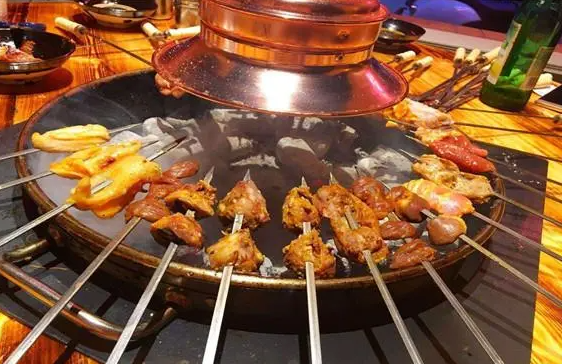 好日子自助烧烤加盟