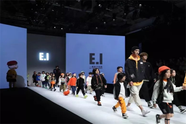 E·I一爱亲子时装
