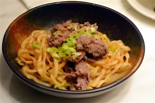 隋留香黄牛肉拌面