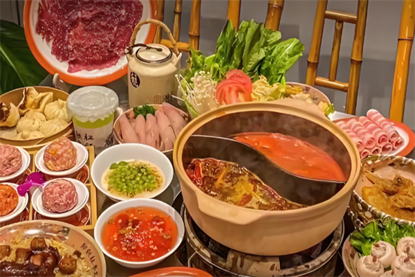 朱巴东砂锅火锅加盟