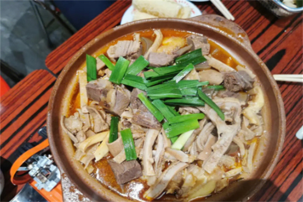 九术牛杂火锅