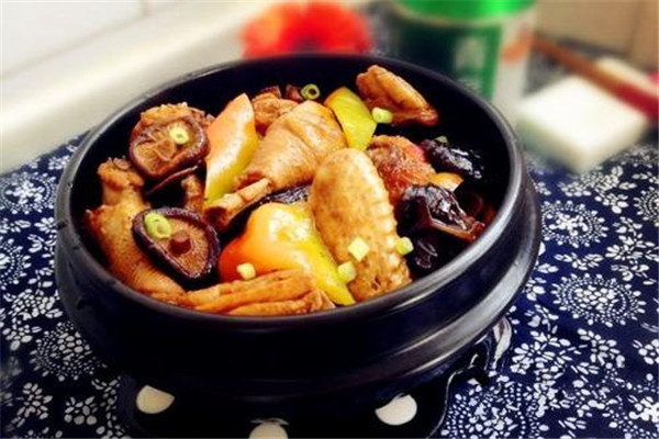 吉周客黄焖鸡