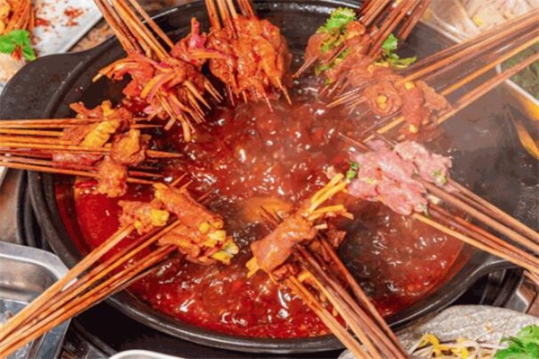 煮满签串串香火锅