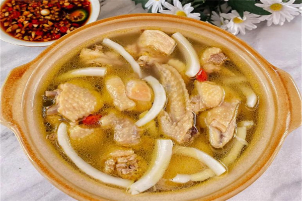 三只椰子鸡