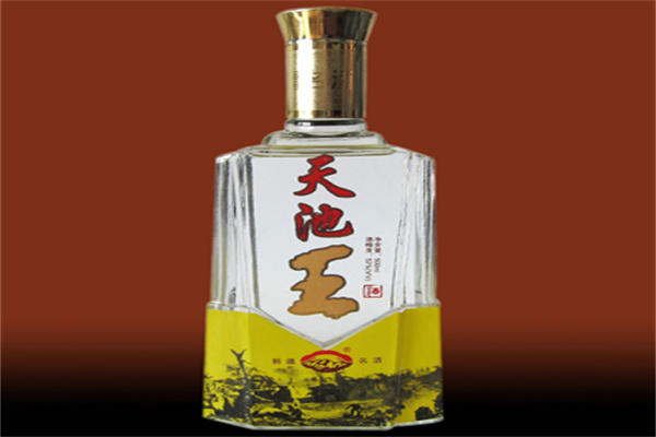 天池王白酒加盟