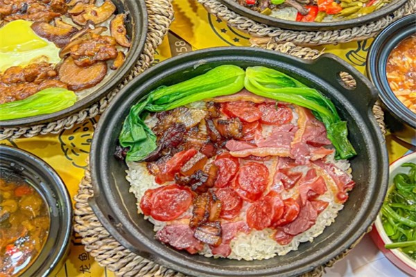 爱心煲仔饭
