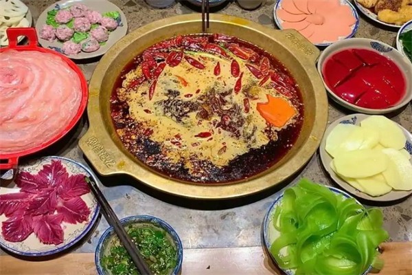 火锅记忆土灶老火锅
