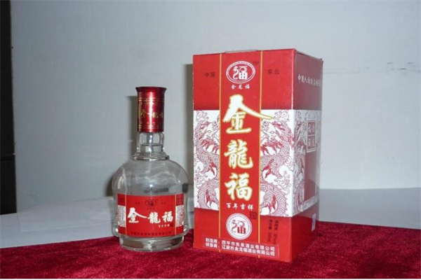 金龙贵族白酒