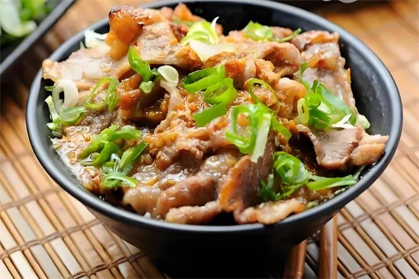 榆小曼日式烧肉饭