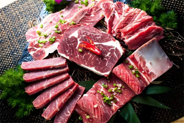 大火炉原始烤肉加盟